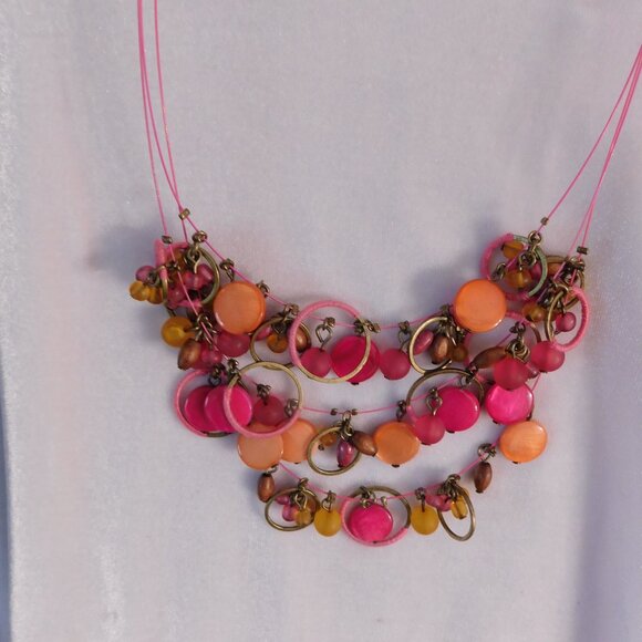 Ladies Coldwater Creek  Pink Hoop Necklace - Picture 2 of 3